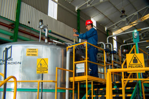 Tanque de fermentación de mosto para tequila Casa Sauza Tanque de fermentación de mosto para tequila Casa Sauza