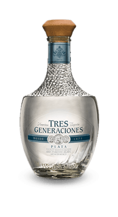Tres generaciones Plata cocktail made with tequila