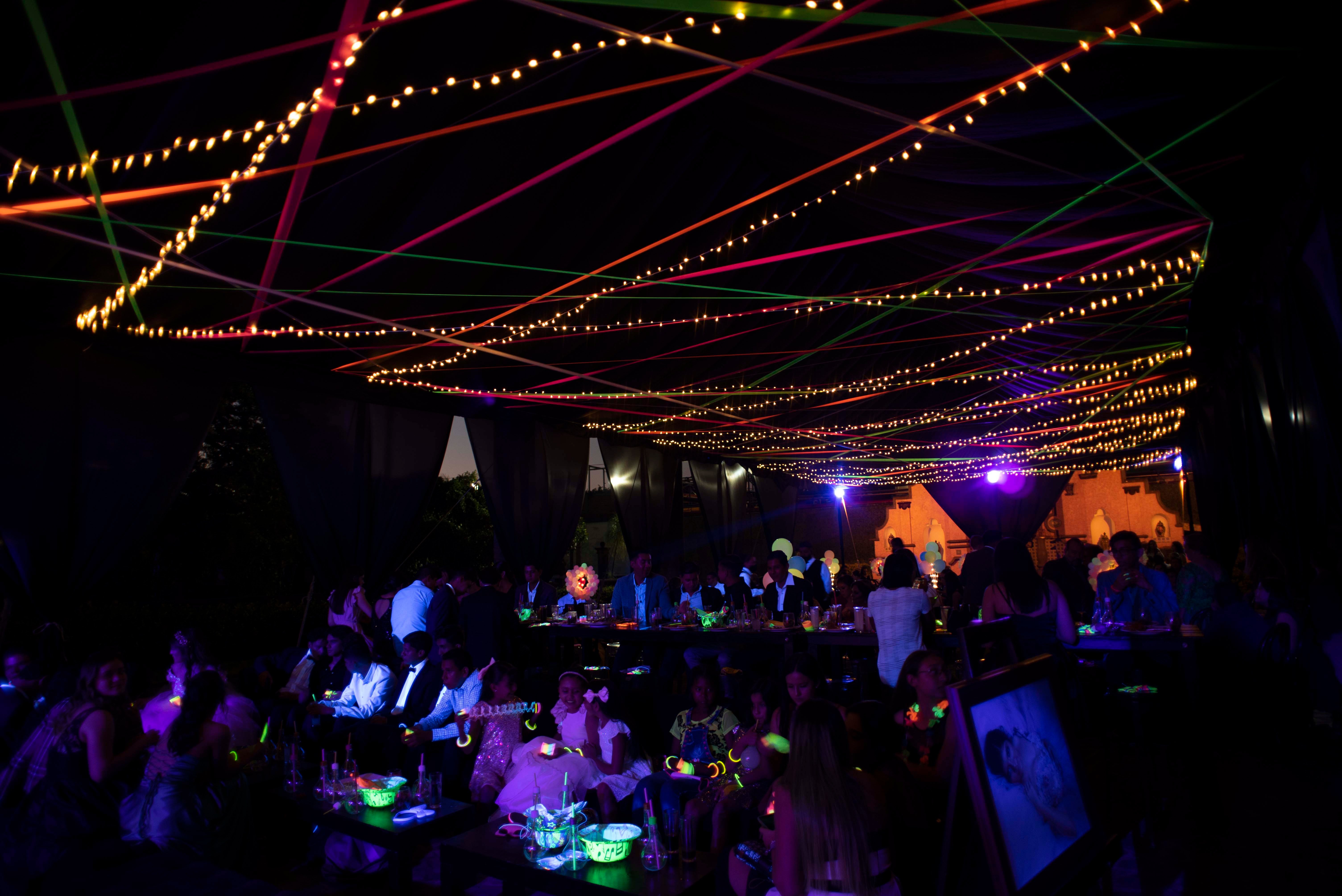 Fiesta Neón XV años