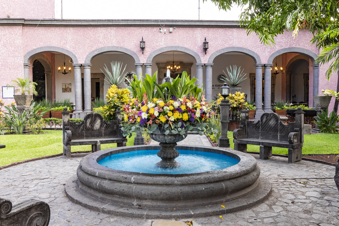 Fountain at Quinta Sauza exterior garden